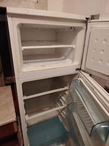 bit birə: İşlənmiş 2 qapılı Beko Soyuducu Satılır, rəng - Ağ, Dispenserli — 2