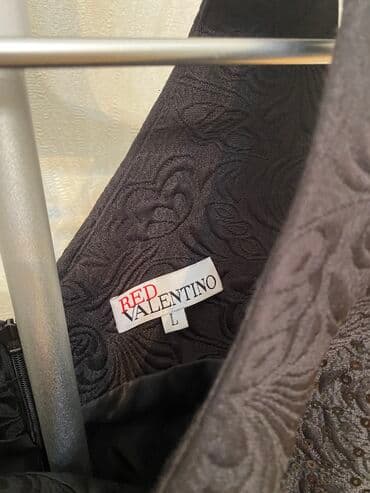 сони на прокат: Red Valentino brendine mexsusdur. İdeal vəziyyətdədir — 3