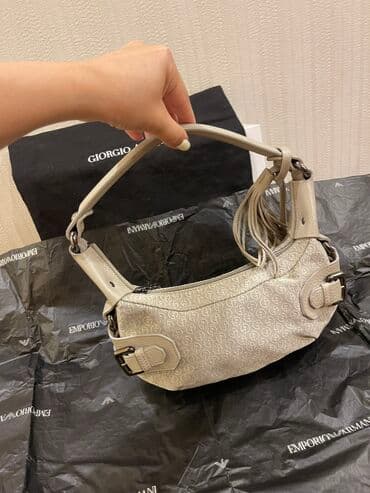 irshad telecom is saatlari: Çiyin çantası, Emporio Armani, Yeni — 7