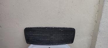 oblicovka: W210Avtomobil üçün qabaq radiator barmaqlığı - Rəng: qara - Material — 2