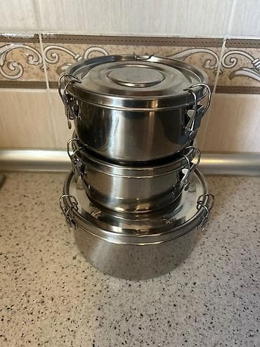 Paslanmayan poladdan hazırlanmış 3 ədəd yemək qabı dəsti