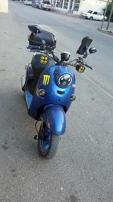 Skuter – mavi rəng, “Pollo” modeli, tam təchizatlı şəhər və qısa — 3