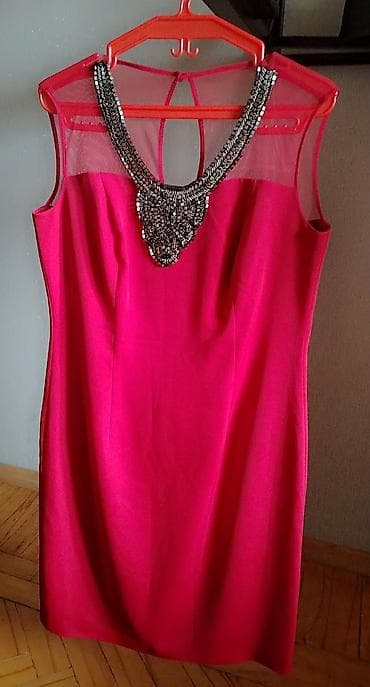 Qadınlar üçün şık kokteyl donu - Rəng: parlaq çəhrayı/fuşya - Model