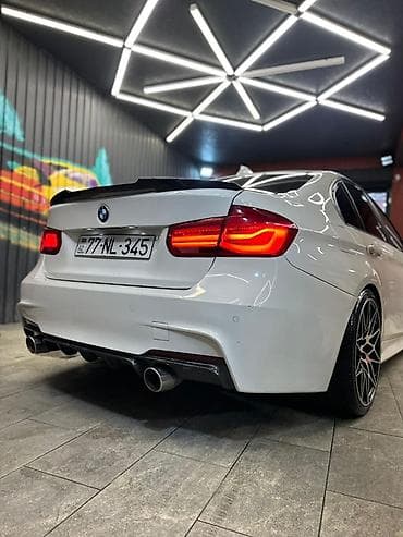 lider disk type 1 per page 40: BMW 3 Series sedan – ağ rəng, şəhər və tras üçün dinamik və zərif — 4