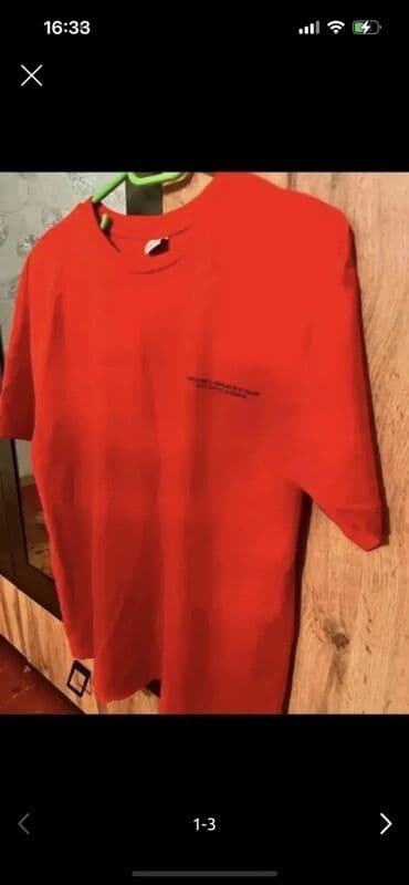 розовые мужские футболки: Qırmızı rəngli unisex t‑şört - Rəng: parlaq qırmızı - Model: qısaqol — 2