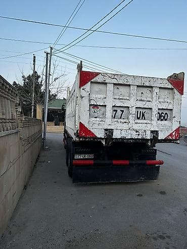 cadir masin: Ağ rəngli 6x4 tipli ağırtonnajlı samosval yük maşını. Texniki — 10