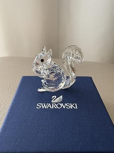SWAROVSKI Белка.Отличный подарок на 8 Марта.Цена на 50% ниже,чем в
