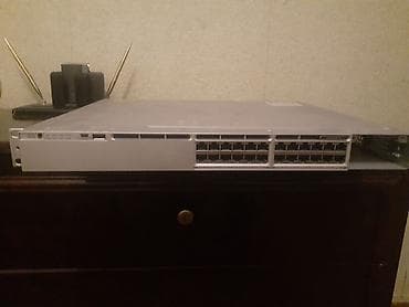 kabelsiz modem: Cisco Catalyst WS-C3560-24TS-S V06 şəbəkə switchi - Seriya: Catalyst — 1