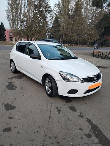 ucuz ford transit: Kia Ceed: 1.6 l | 2010 il Hetçbek — 2