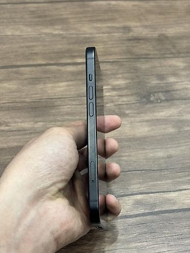perexadnik iphone: IPhone 15, 128 GB, Qara — 3