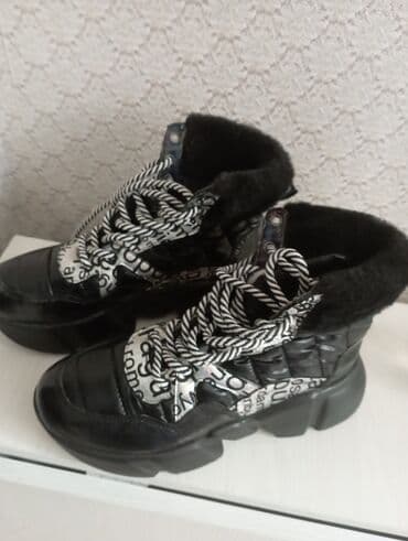 Ölçü: 38, rəng - Qara, Yeni lalafo.az -da Ölçü: 38, rəng - Qara, Yeni