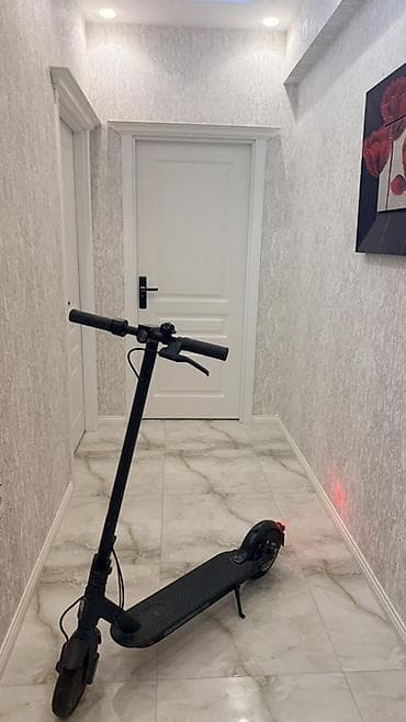 Elektrik nəqliyyatı: Elektrik skuter – Xiaomi Mi Electric Scooter (qara) - — 2