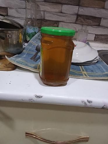 Bal: Təbii bal satılır . 1 lt 30 AZN . laboratoriya şəraitində yoxlanılibb — 2