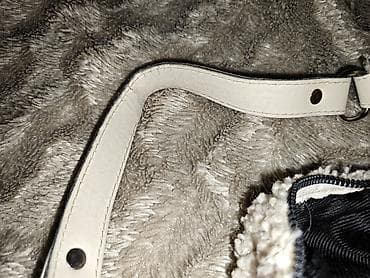 Çantalar: İkisii birlikdə 12 azn tək tək 7azn 15 azn alinib her biri, bir müddət — 5