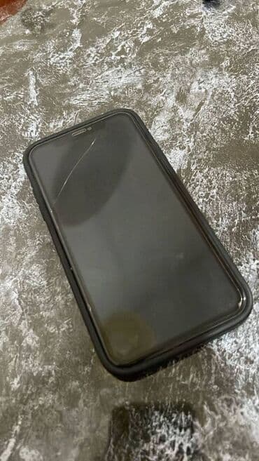 Hoffmann: IPhone 11, 64 GB, Qırıq — 1