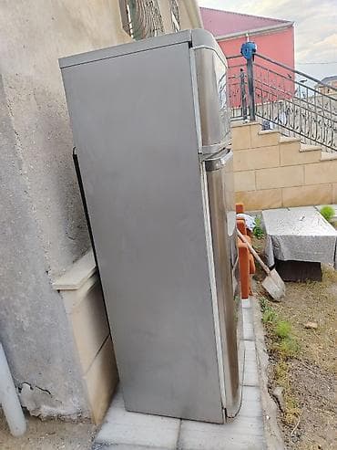 İşlənmiş 2 qapılı Hotpoint Ariston Soyuducu Satılır, rəng - Gümüşü