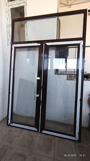 İkiqat şüşəli PVC-qapı sistemi aluminum qapi - Material: PVC profil — 1