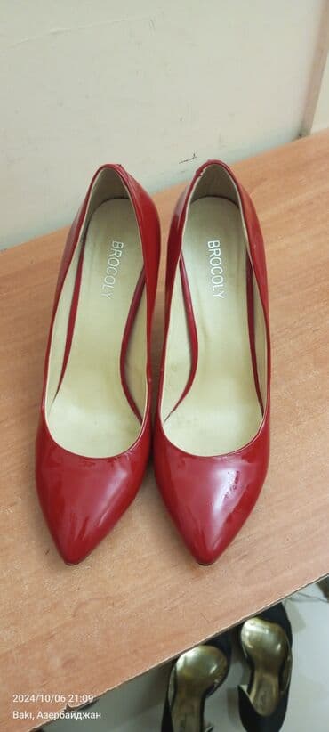 4xl nece razmerdi: Tuflilər, Ölçü: 39, rəng - Qırmızı, İşlənmiş — 2