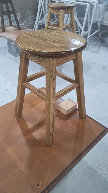 taxta yonan aparat: Taxta taburetlər. Xüsusi zövq və keyfiyyətdə yıgılır. Əl işidir. Yük — 8