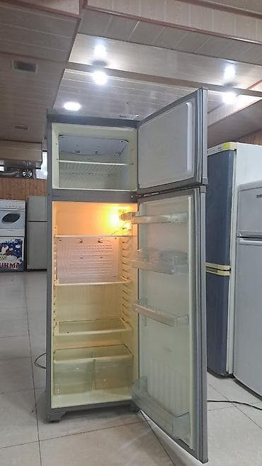 biledir: İki qapılı soyuducu (yuxarıda dondurucu, aşağıda soyuducu bölmə) — 1