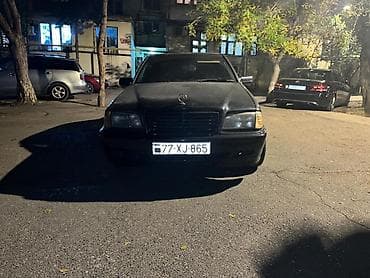 mercede c 250: Mercedes-Benz C-Class: 1.8 l | 1996 il Sedan — 10