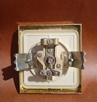 pnevmatik acar: Vintaj işıq açarı və TV rozetkası (Art-deko) 80-ci / 90-cı illərin — 5
