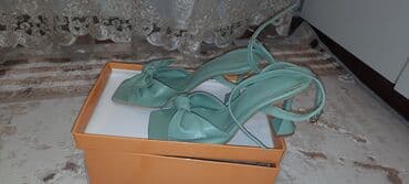 Basanoşka və səndəllər: Ölçü: 38, rəng - Yaşıl, Yeni — 1