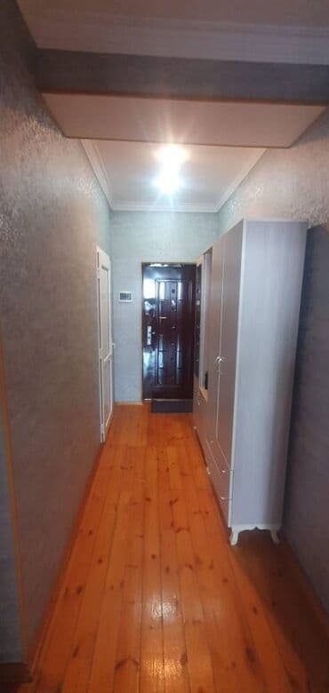 квартира в баку: Əmkal bütün növ mebel və məişət əşyaları ilə təchiz olunub. 24 saat — 2