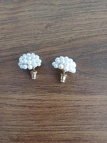 pandora sirqa: İnci klips sırğa – çiçək formalı, qızılı əsaslı. - Modell: qabarıq — 2