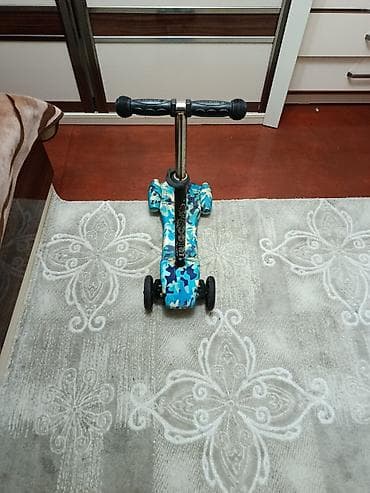 İdman formaları: Uşaq üçün 3 təkərli skuter - İşləkdir, nasazlığı yoxdur. - Sükan — 2