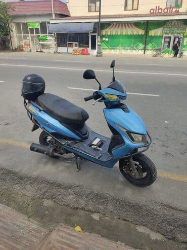 Skuter – avtomat hər şeyi işləkdir işıqları superdi. - Rəng: mavi -