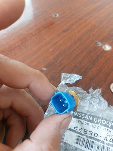 брезент на автомобиль: Nissan sunny Termodaçiktermosensoryenidir 50 azn ye alınıb — 2