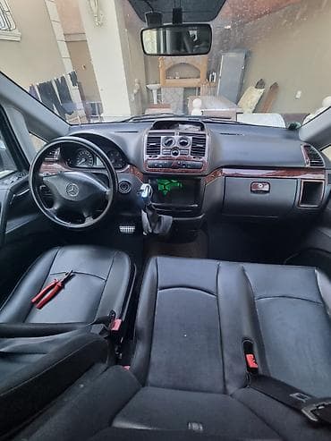 qaz 53 su: Mercedes-Benz Vito: 2.1 l | 2011 il Van/Minivan — 6