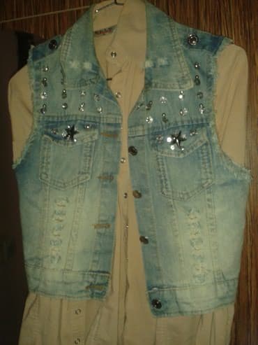 Jeans qaşli jiletka çox gözel görünüşü var bir iki defe geyilib