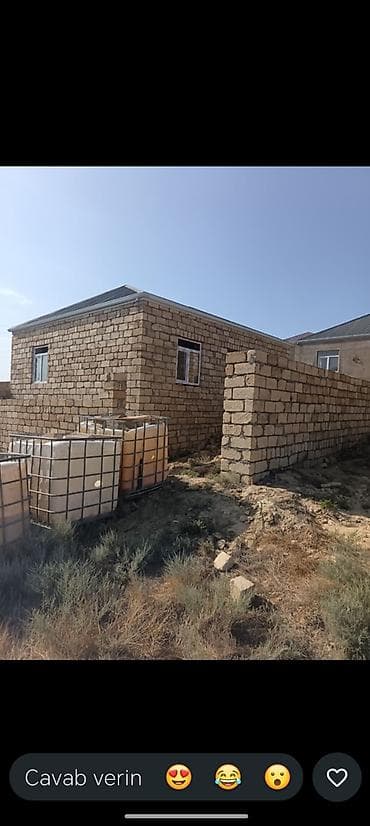sabirabad ev satışı: Satılır: Qobu tərəfdə daş hasarla əhatələnmiş həyətyanı sahədə tikili — 2