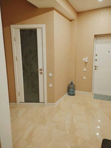 kesle kiraye: Xətai metrosuna yaxin 16 mertebeli binanın 13-cu mərtəbəsində — 15