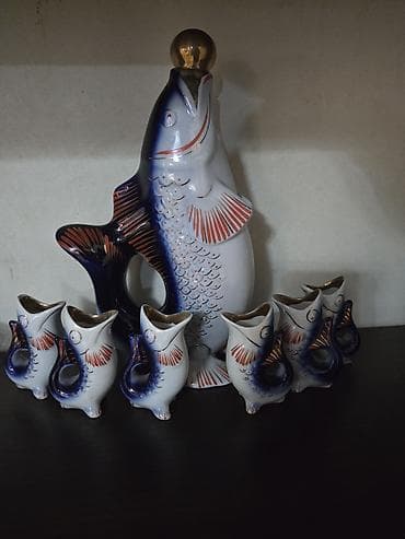 iran peci usdasi: Porcelain “Balıq” likör dəsti - Kompozisiya: 1 böyük balıq formalı — 4