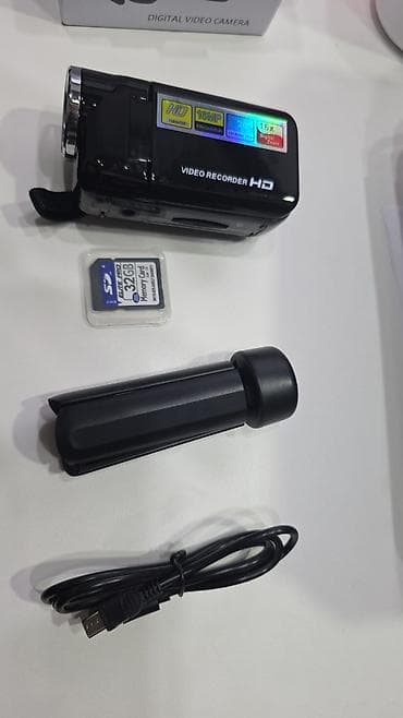Videokameralar: Rəqəmsal Video Kamera – HD Video Recorder Xüsusiyyətlər: - HD video — 6