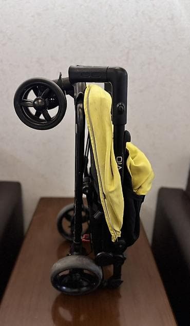 usaq salvari: İki tutacaqlı araba, Mothercare — 6