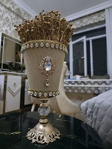 sam agaci satilir: Bir vaza — 1