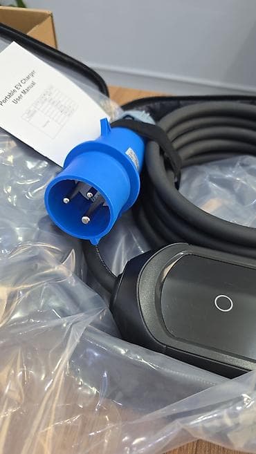 kia rio 2008: Daşınan EV şarj cihazı – 7 kW Xüsusiyyətlər: - Güc: 7 kW (AC) - — 2