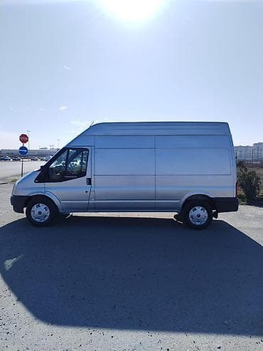 changan uni v: Ford Transit: 2.4 l | 2009 il 190000 km Van body type — 4