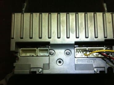 ps5 controller qiymeti: Toyota maqnitolasi. Ustden cixma,tam iwlek veziyyetde. Qiymeti 55 azn — 2