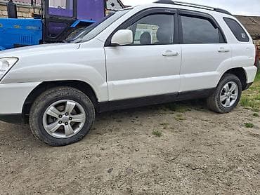 099 masin: Kia Sportage – ağ rəngli kompakt SUV Texniki xüsusiyyətlər və — 4