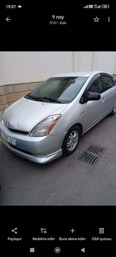 Motonəqliyyat: Toyota Prius: 1.5 l | 2006 il Sedan — 3