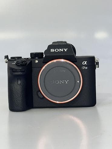Elektronika: Sony Alpha a7 III (ILCE-7M3) full-frame güzgüsüz fotoaparat gövdəsi - — 1