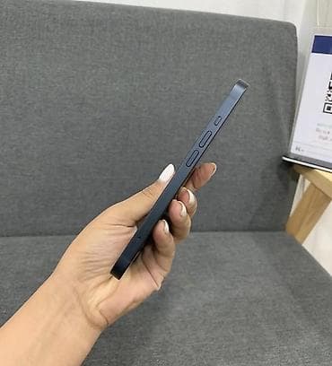 ipon: IPhone 13, 128 GB, Midnight, Zəmanət, Simsiz şarj, Face ID — 3