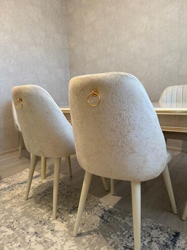 islenmis stullar: Mətbəx/qonaq otağı üçün zərif yemək dəsti. 5 ay iwlenib - Dəst: 1 masa — 3