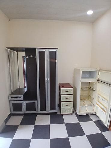 rr mebel fabriki: Bir otaqlı kiçik ev/otaq icarəyə təqdim olunur. Xüsusiyyətlər: - — 5