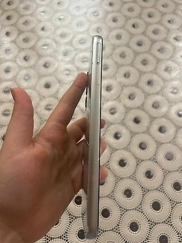 işlenmiş telfonlar: Samsung Galaxy A24 Arxasında cızıqlar var qabag ekranındada yungul var — 2